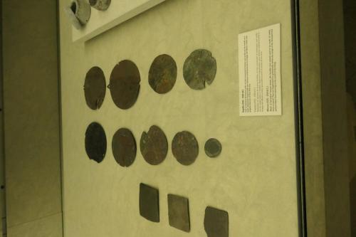 L1002879