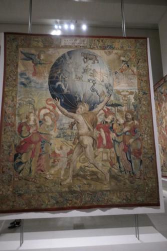 L1003258